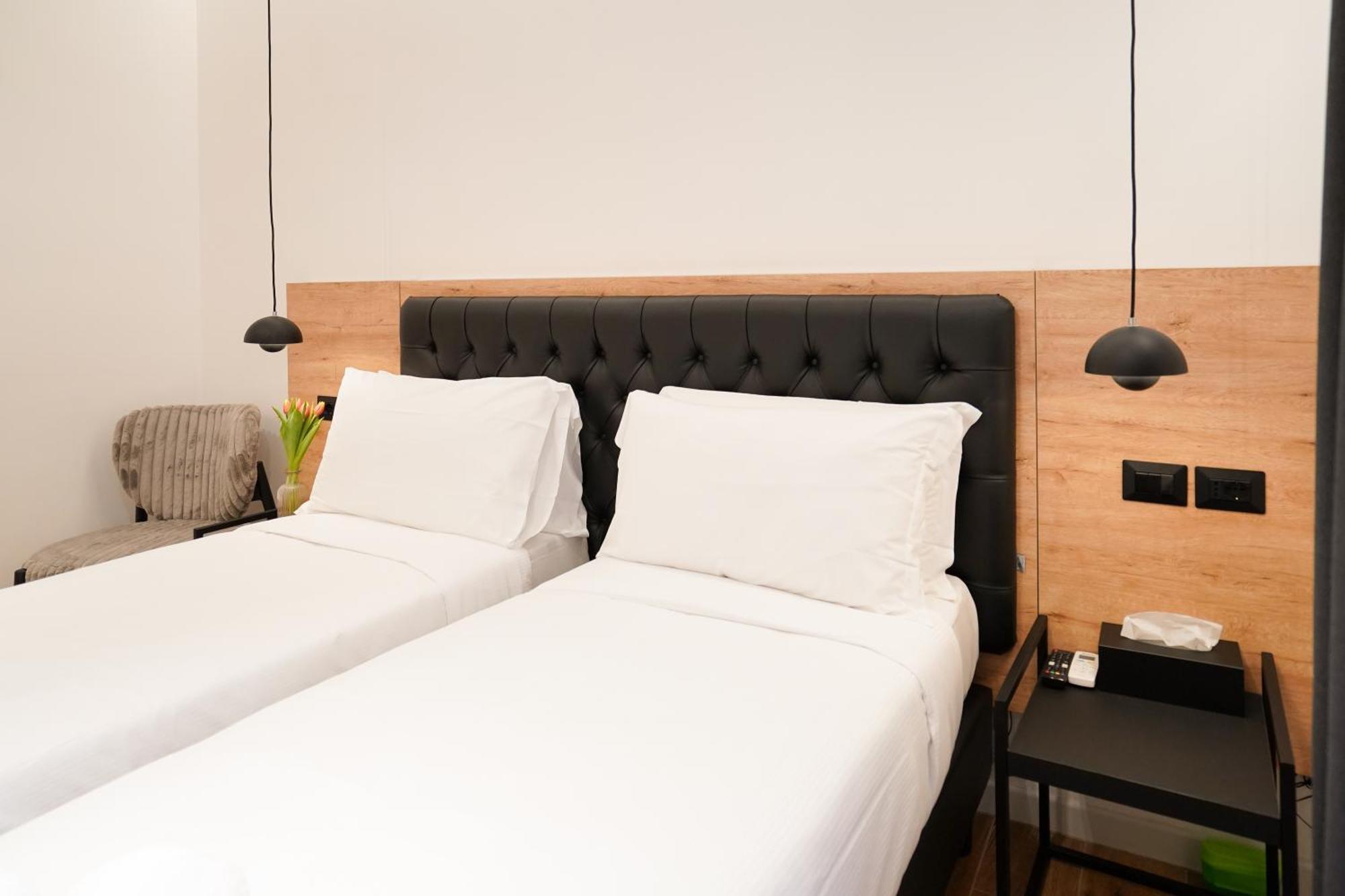 No Man'S Land Guesthouse Рим Номер фото